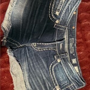 Miss Me Indigo Denim Shorts with Contrast Stitching